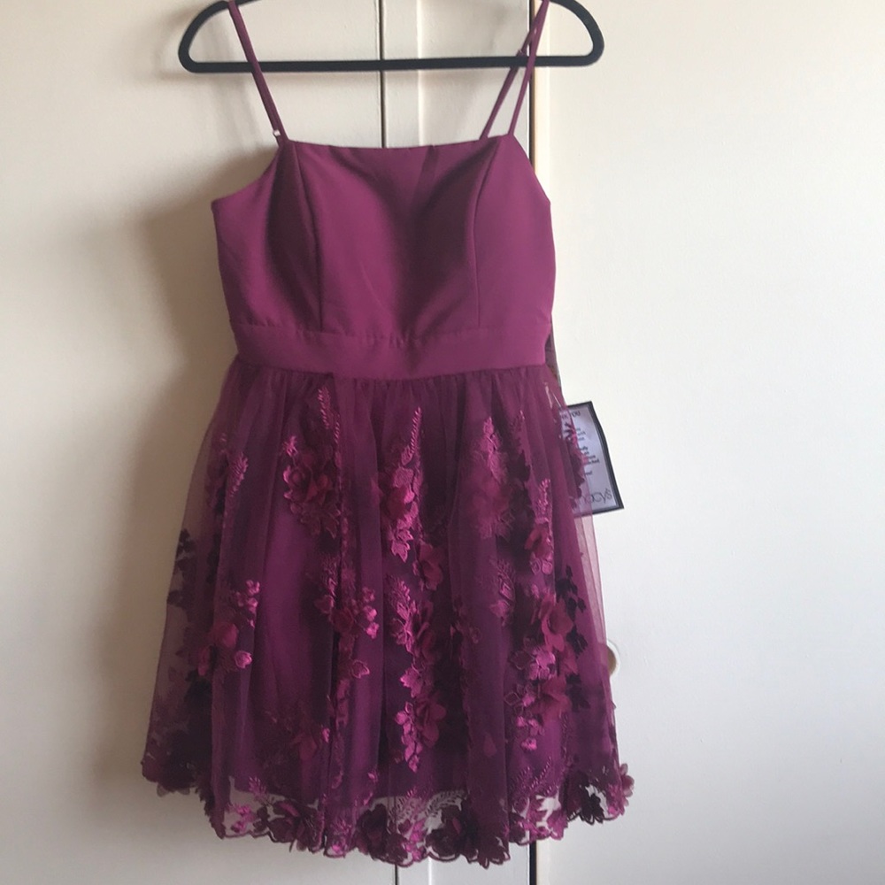 A beautiful Prom dress size 13 juniors